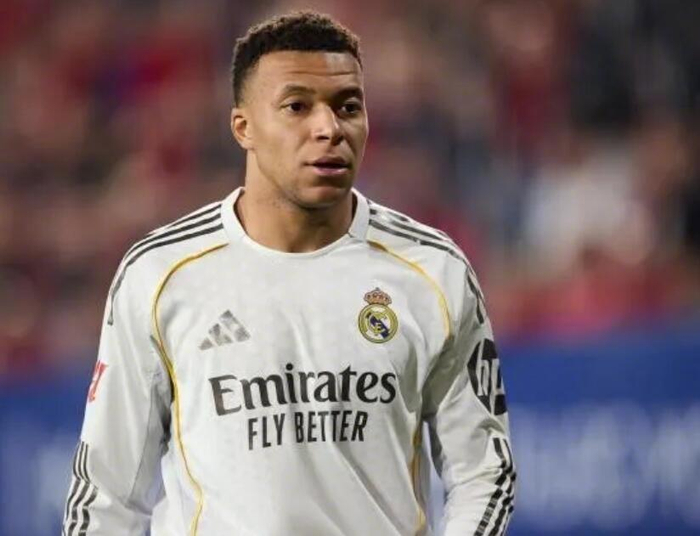 APP下载-皇马官方确认姆巴佩左膝扭伤将保守治疗|基利安·姆巴佩|医疗服务|皇马医疗服务团队|法国|皇家马德里_新浪体育_新浪新闻