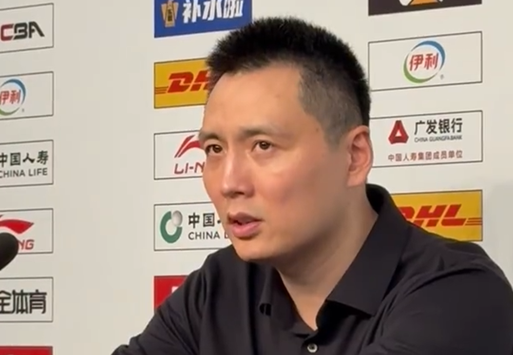 BB Sports-洛夫顿G4仅打两分钟，卢伟明确表示效果不佳，双小外压力大！